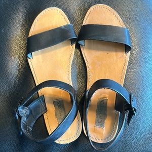 Steve Madden Black sandals size 7.5